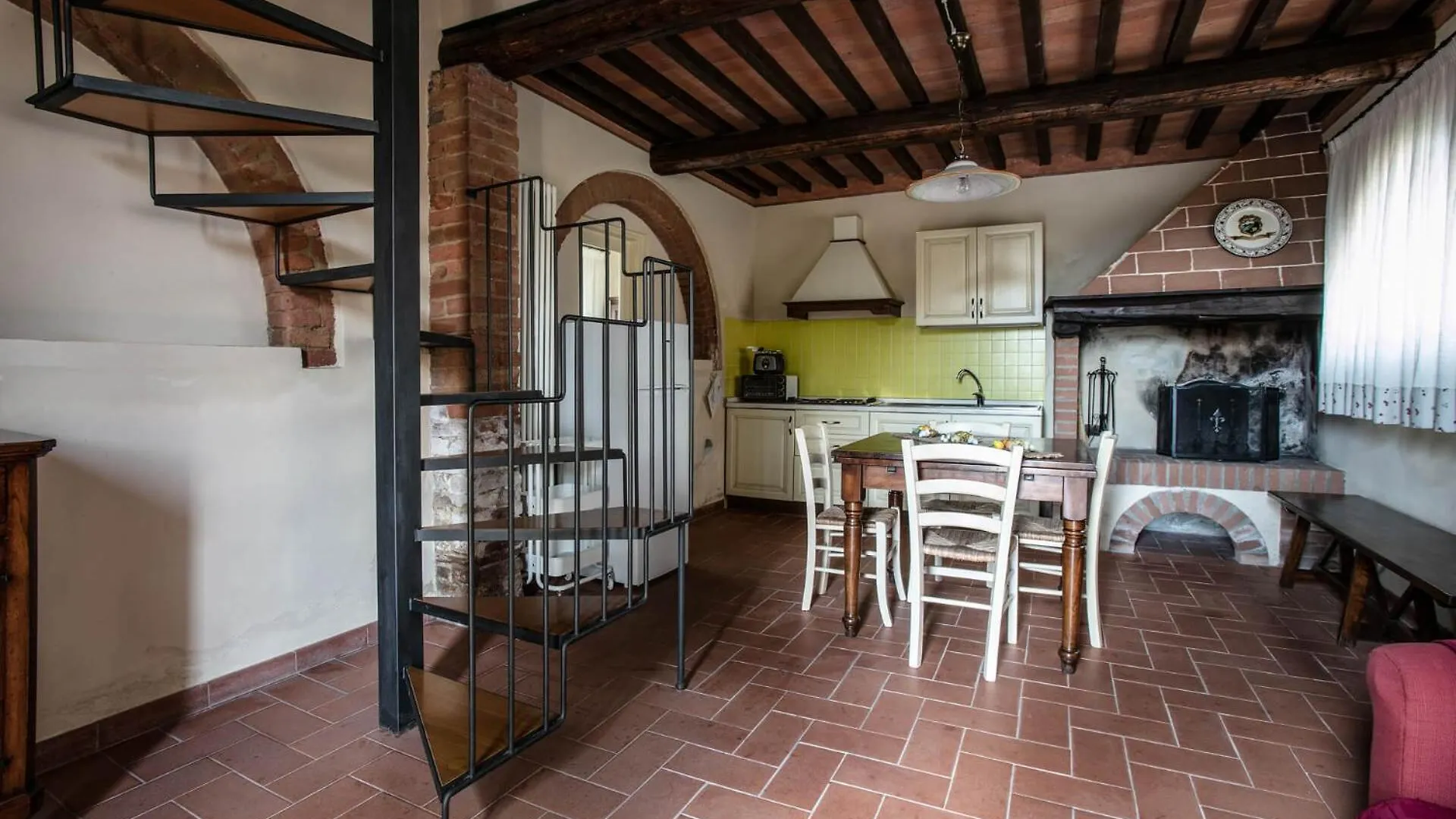 Fattoria Di Colleoli Guest House Italy