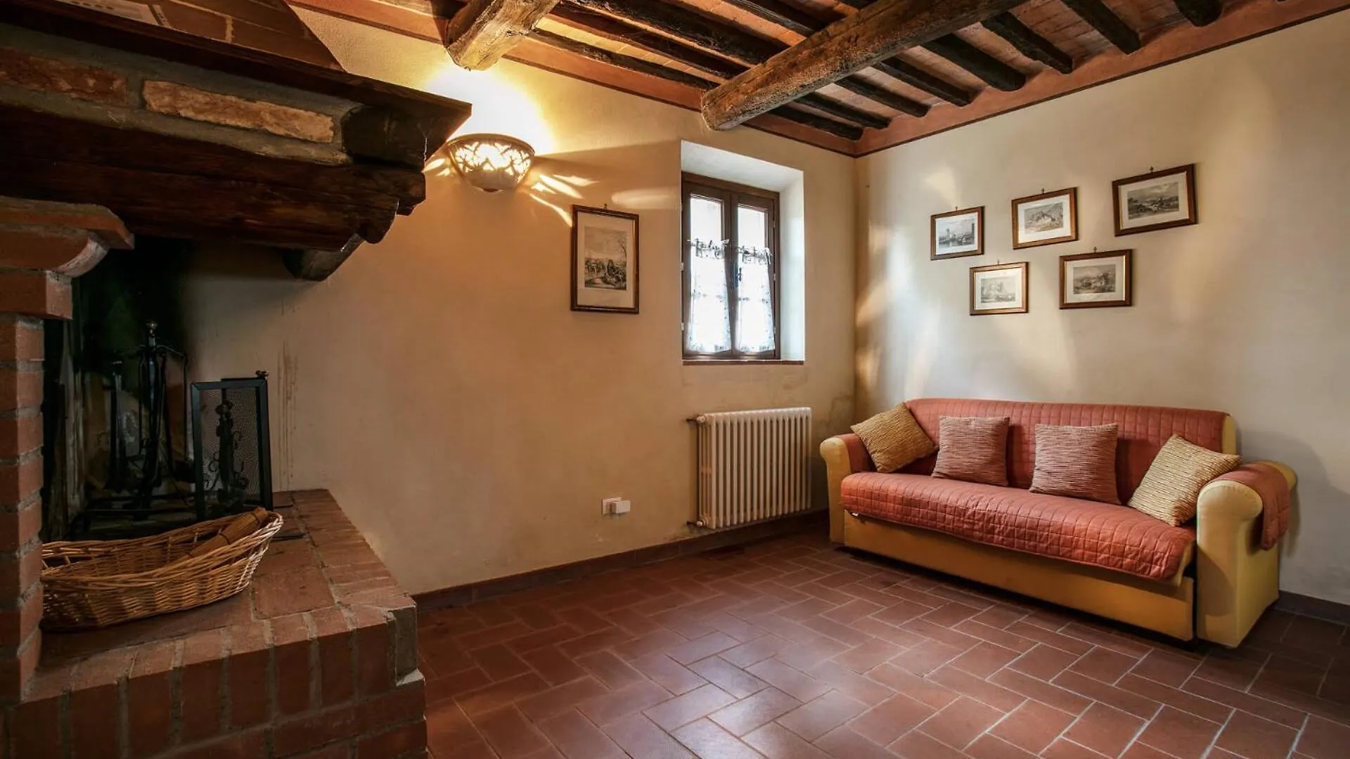 Fattoria Di Colleoli Guest House