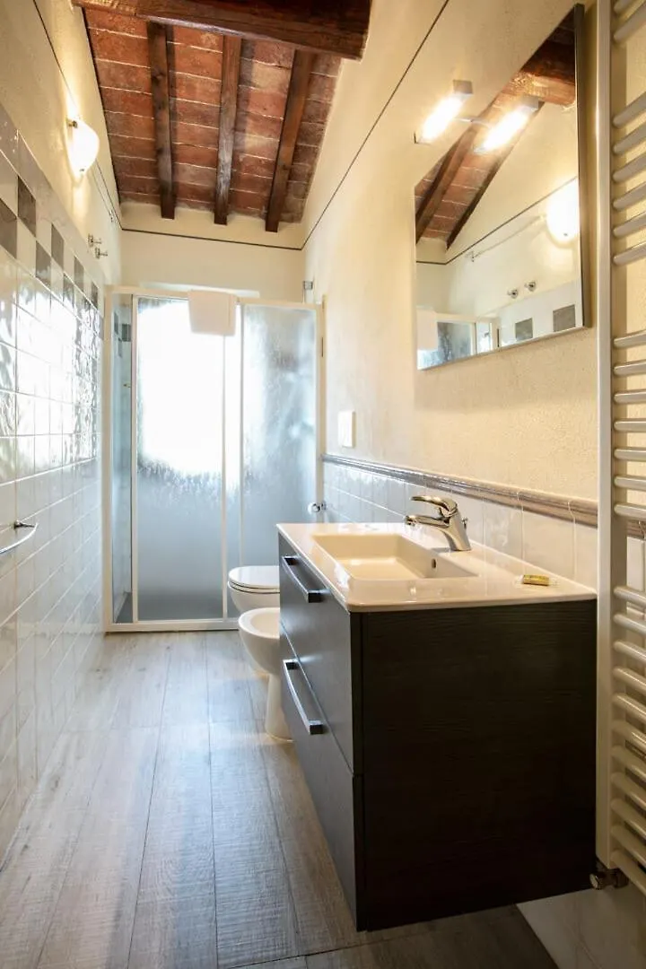 Fattoria Di Colleoli Guest House 0*,
