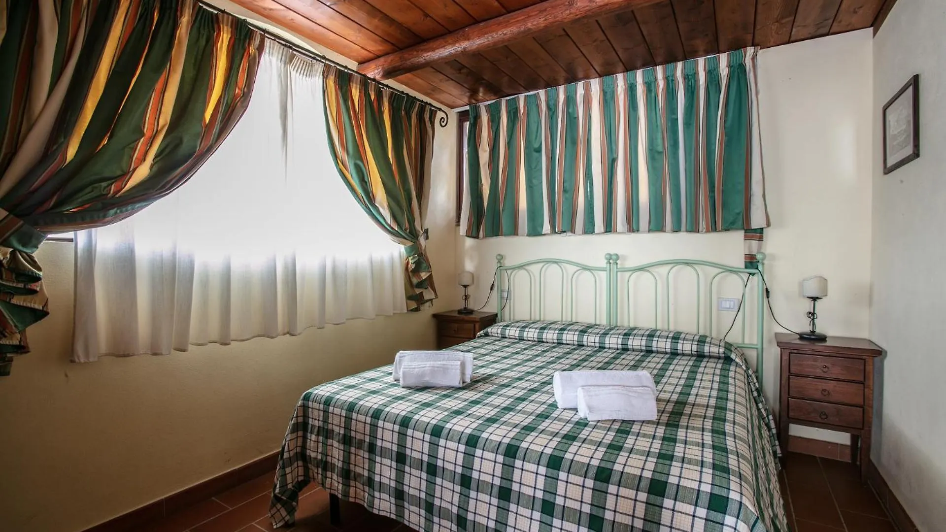 Fattoria Di Colleoli Guest House Country house