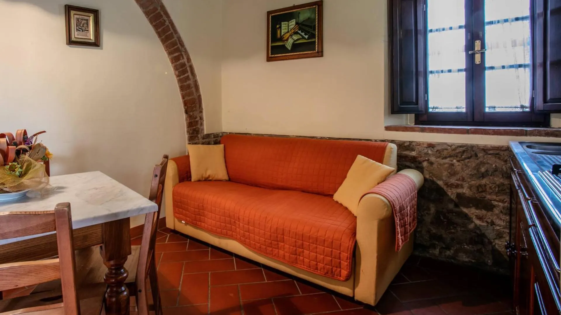 Fattoria Di Colleoli Guest House Country house