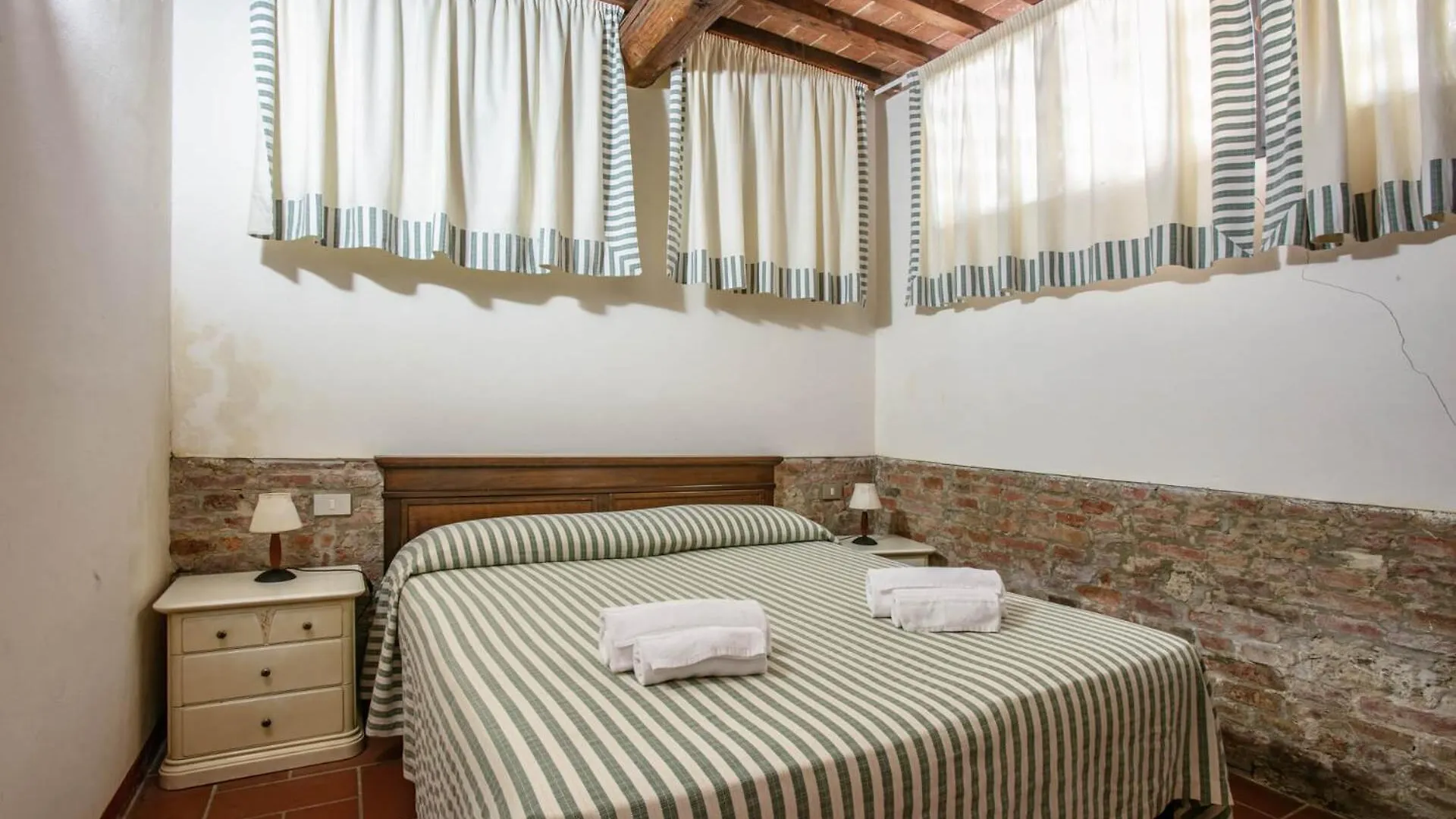 Fattoria Di Colleoli Guest House Country house