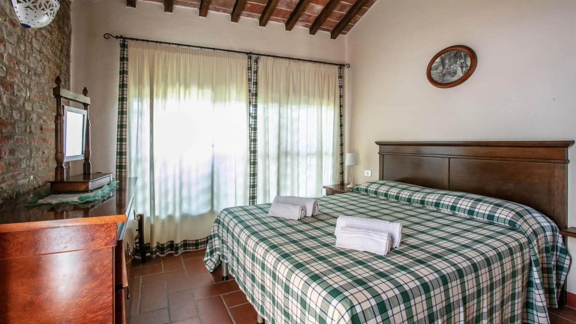 Fattoria Di Colleoli Guest House 0*,
