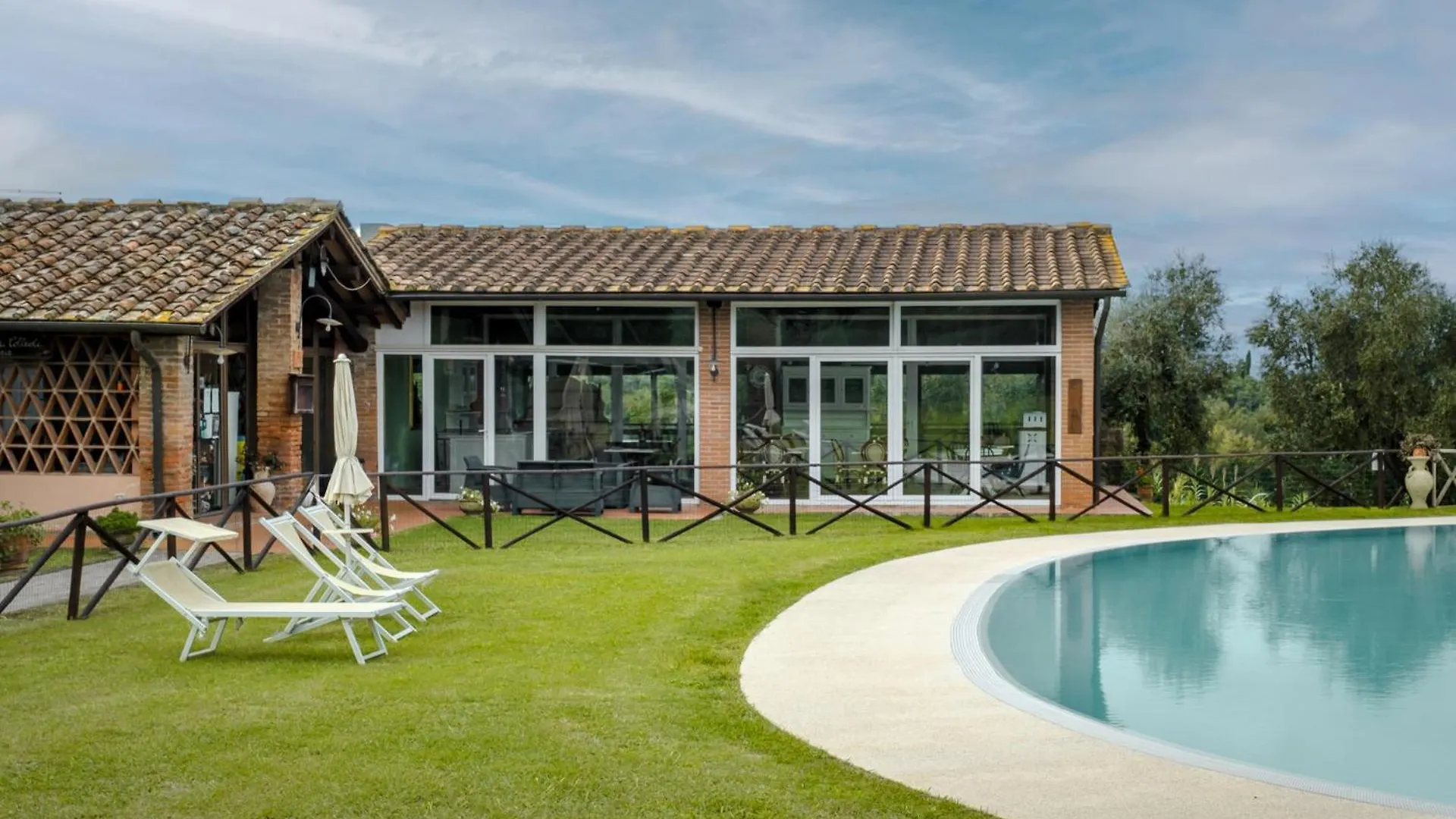 Fattoria Di Colleoli Guest House