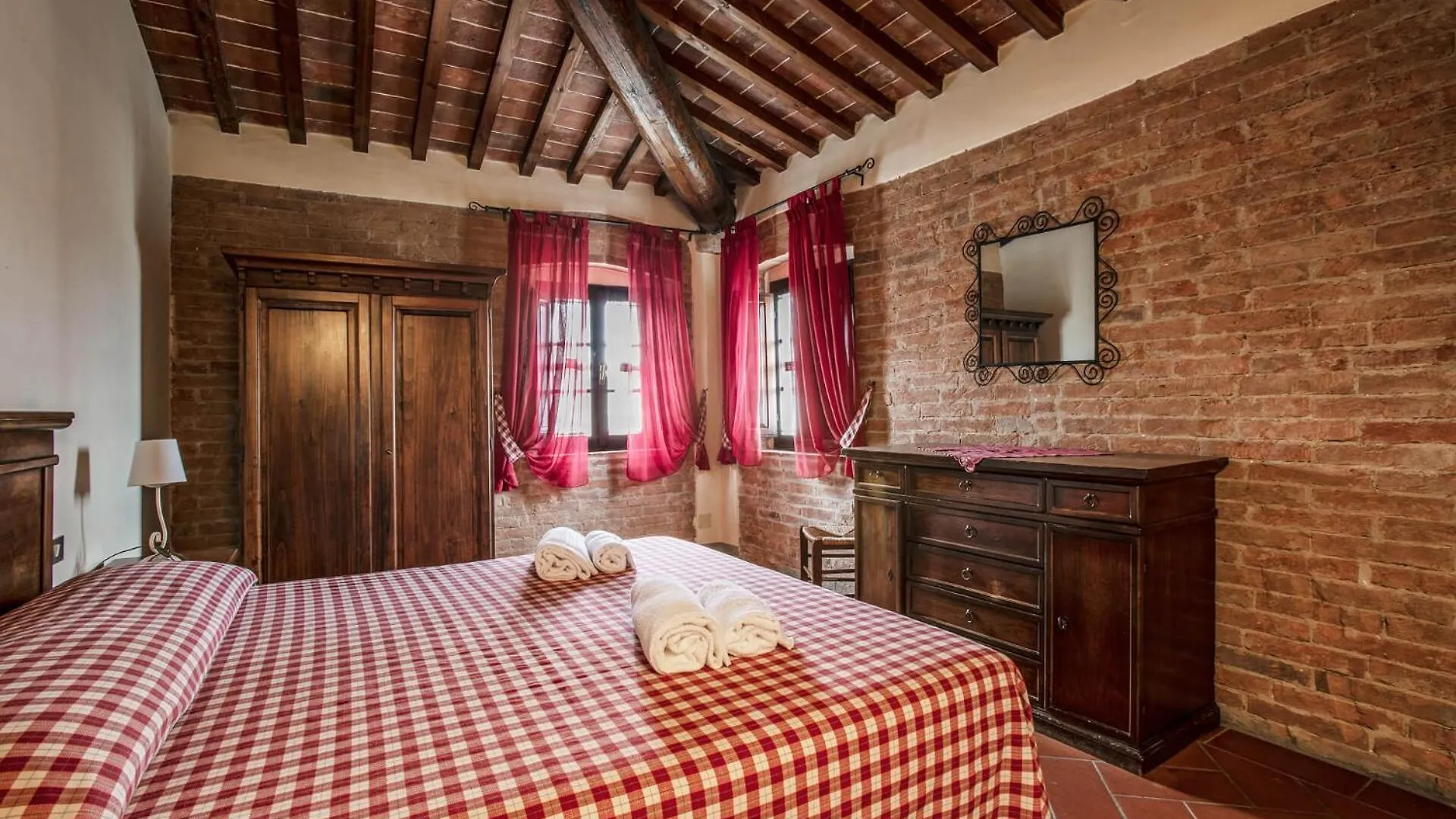 Gasthaus Fattoria Di Colleoli Landhaus