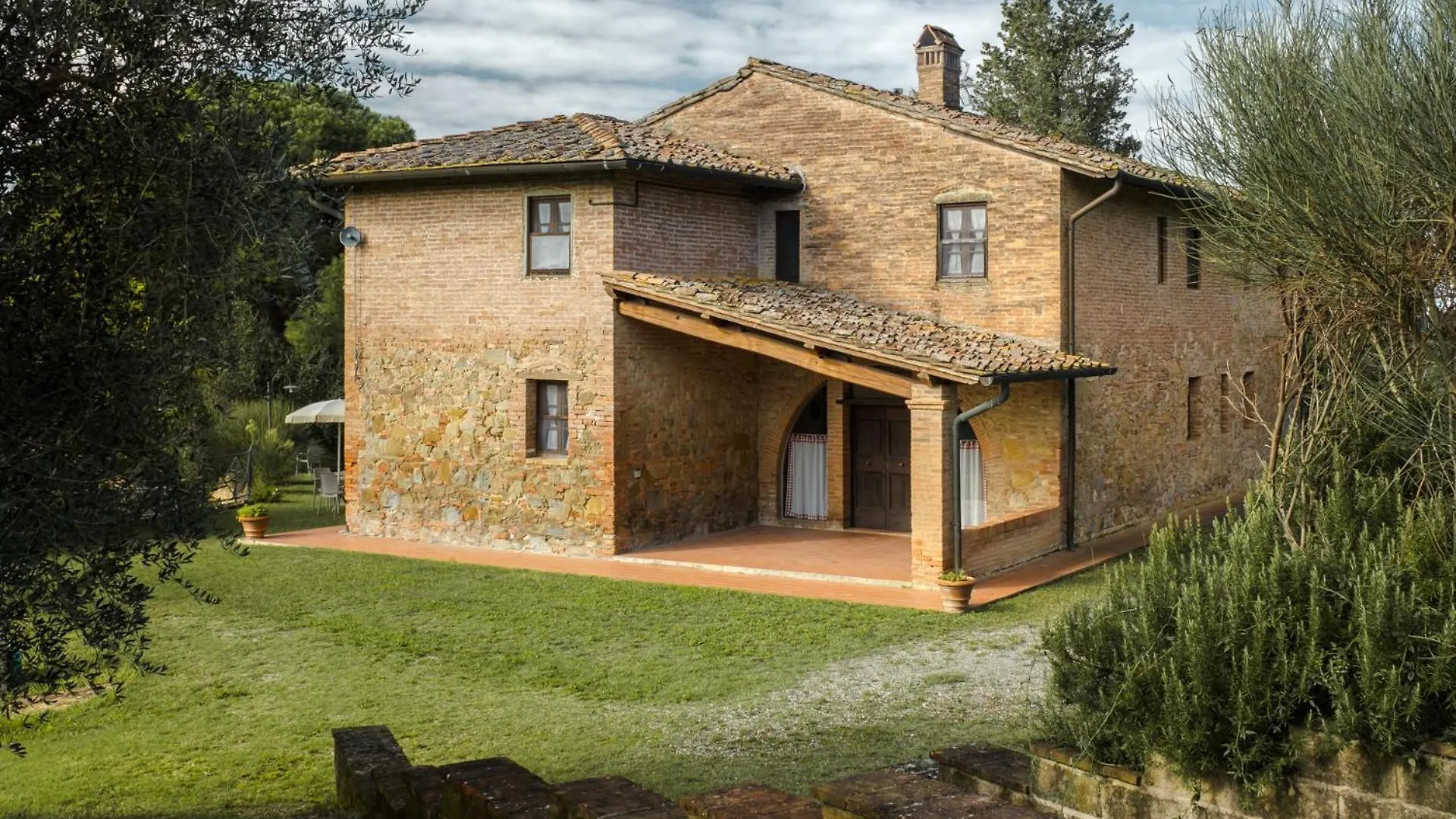 Fattoria Di Colleoli Guest House