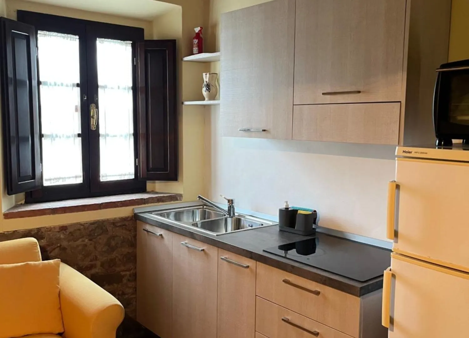 Fattoria Di Colleoli Guest House